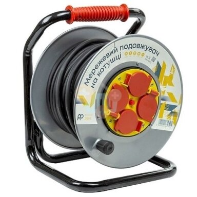 Ilgintuvas su rite 25m, 4 lizdai, 3x2.5mm2 Ilgintuvas su rite 25m, 4 lizdai, 3x2.5mm2