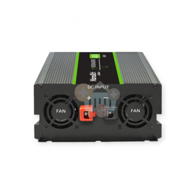 Įtampos keitiklis QOLTEC 51935 iš 12V į 220V 2000W/4000W + USB, Grynas sinusas 1 Įtampos keitiklis QOLTEC 51935 iš 12V į 220V 2000W/4000W + USB, Grynas sinusas 1