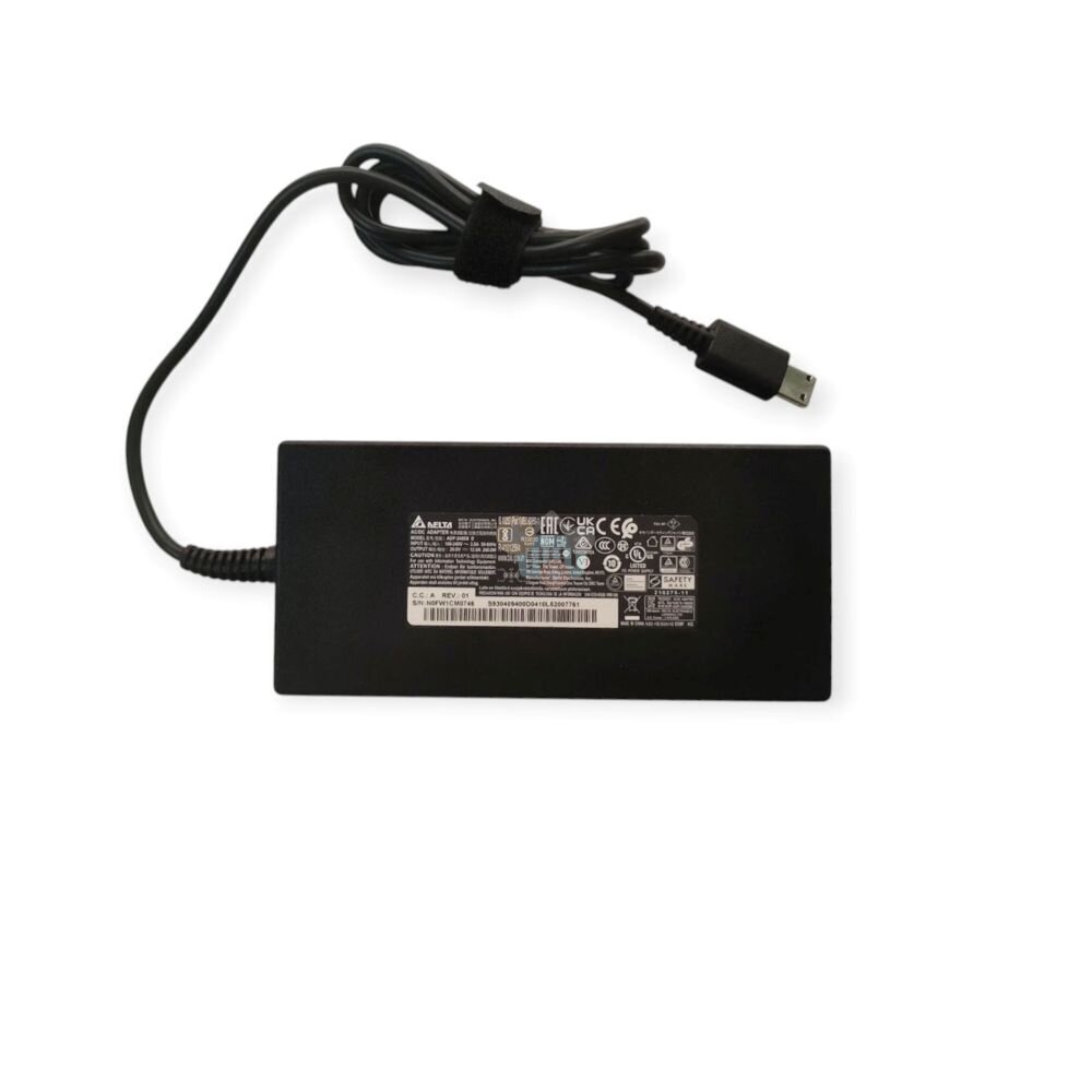 Nešiojamo kompiuterio įkroviklis MSI 240W 20V 12A Rectangle Plug +++ TOP Kokybė Nešiojamo kompiuterio įkroviklis MSI 240W 20V 12A Rectangle Plug +++ TOP Kokybė