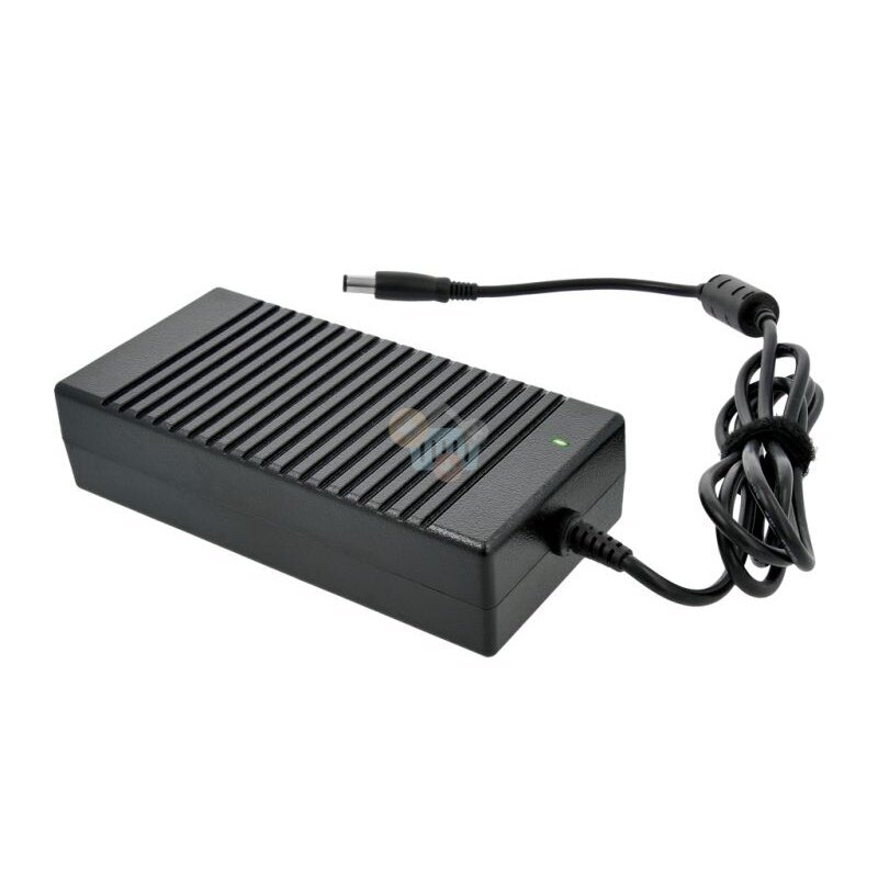 Nešiojamo kompiuterio įkroviklis DELL MSI 180W 19.5V 9.23A (3PIN 7.4) +++ TOP Kaina 1 Nešiojamo kompiuterio įkroviklis DELL MSI 180W 19.5V 9.23A (3PIN 7.4) +++ TOP Kaina 1
