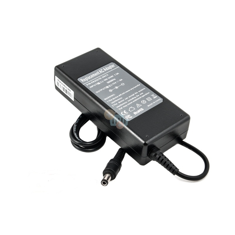 Nešiojamo kompiuterio įkroviklis TOSHIBA 90W 15V (PA2501U ) Nešiojamo kompiuterio įkroviklis TOSHIBA 90W 15V (PA2501U )